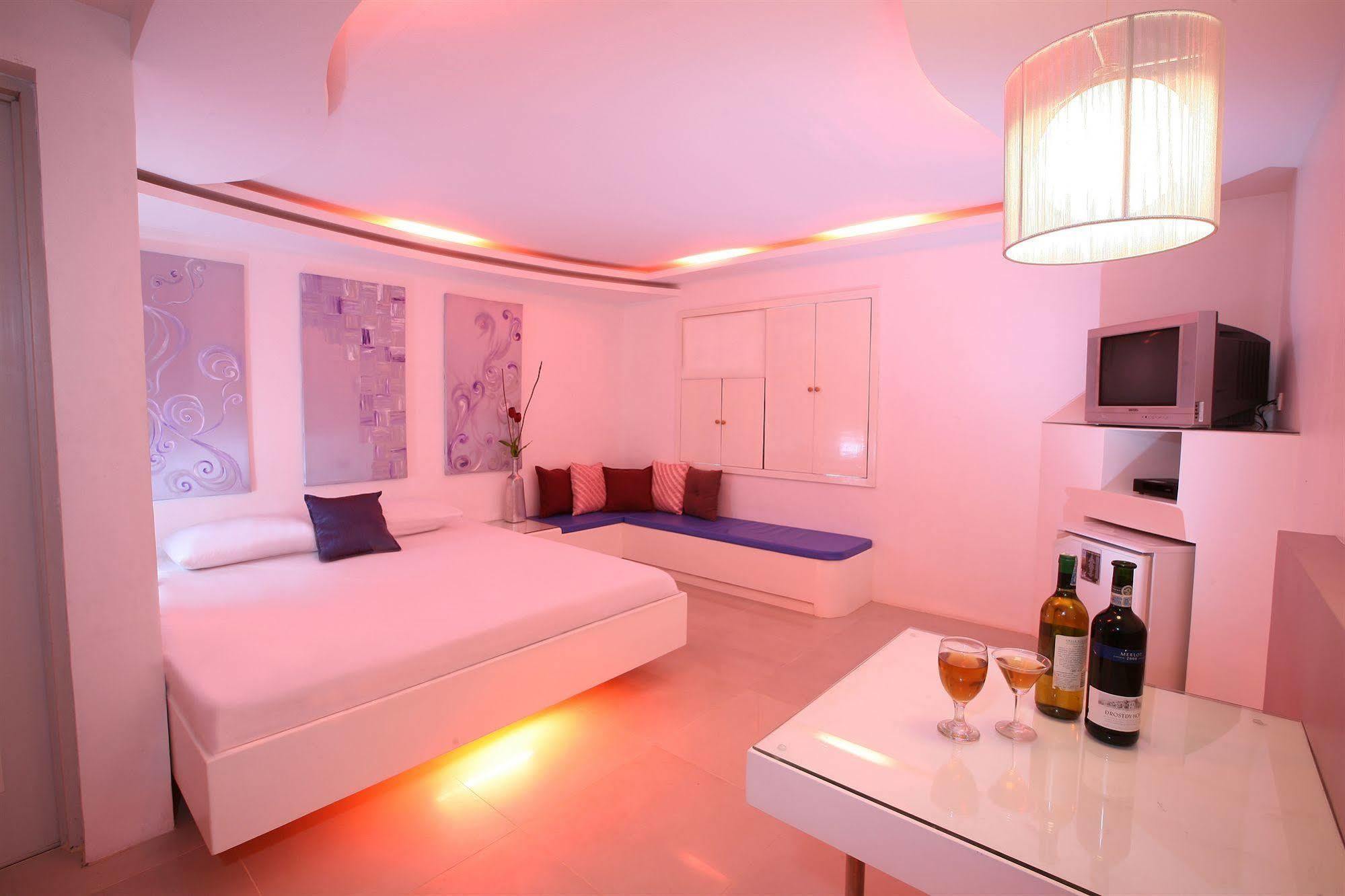 วิกตอเรีย คอร์ต ซาน เฟอร์นันโด มอเตอริสต์ ลอดจ์ Motel ซานเฟอร์นานโด ภายนอก รูปภาพ